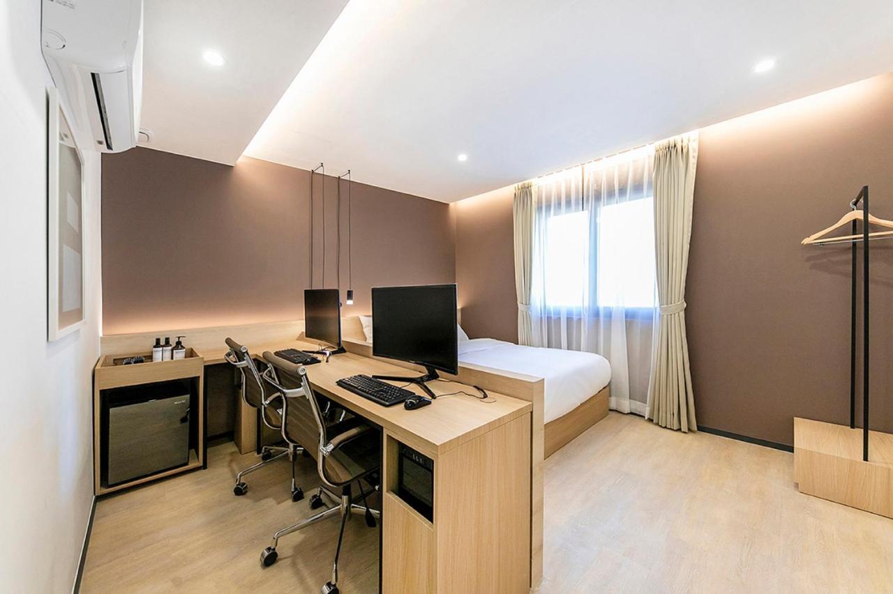 Hotel Yaja Gimhae Dış mekan fotoğraf